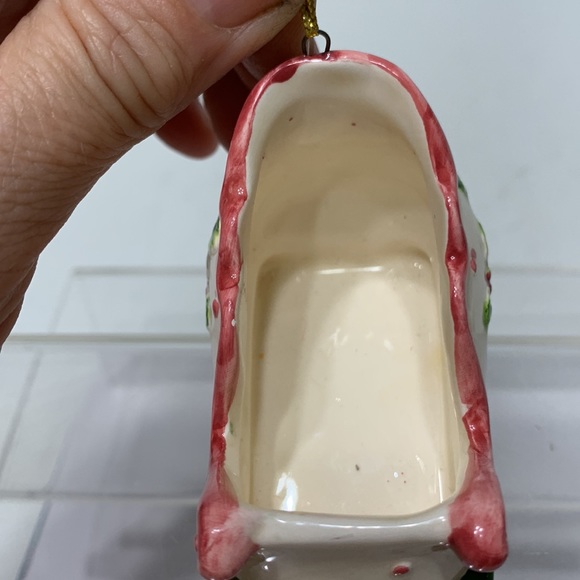 Victorian Christmas sleigh ornament - Picture 6 of 10